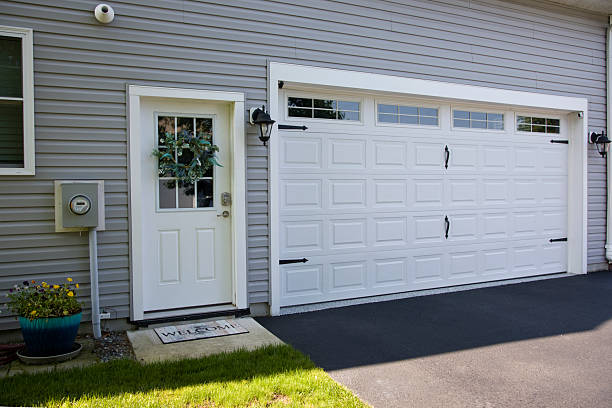 24/7 Emergency Garage Door Panel Replacement experts in Anderson County County, TN